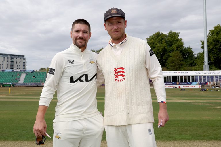 Essex Make Early Inroads Against Surrey at Chelmsford