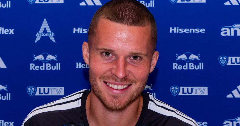 Leeds United Complete Deal for Nico Elvedi