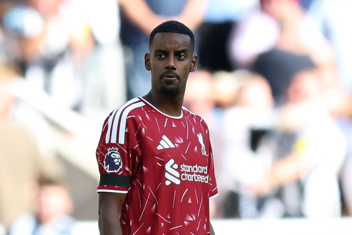 Isak Jeered by Newcastle Fans on Liverpool Return