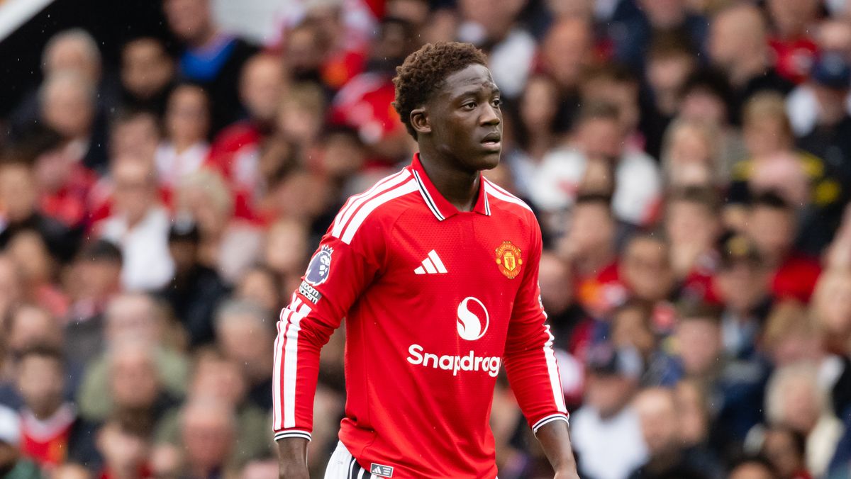 Mainoo Eligible Despite Omission From United's Premier League Squad