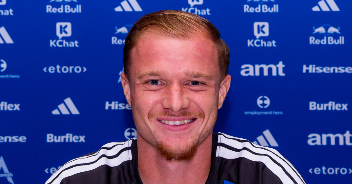 Melvin Bard Joins Leeds United on Loan