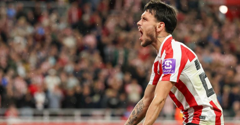 Sunderland Beat AZ Alkmaar 1-0 in Europa League Opener